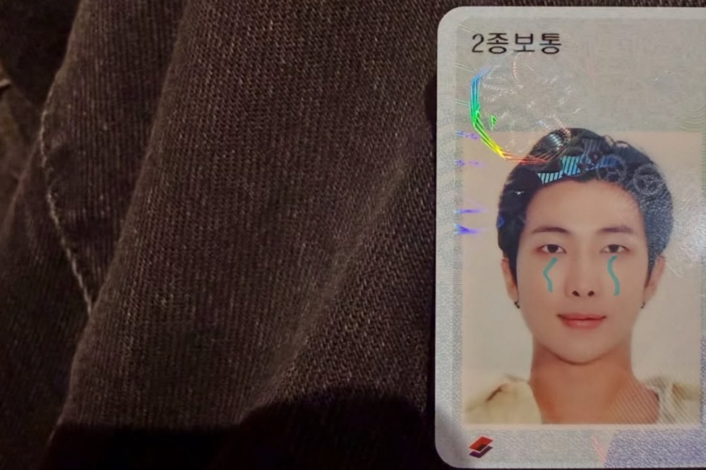 RM, do BTS, tira carta de motorista