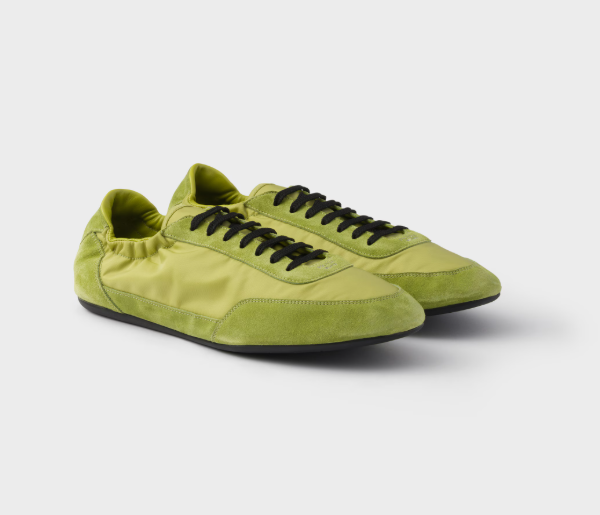 Tênis Collapse Re-nylon, da Prada, usado por Harry Styles no clipe de 'Aperture'