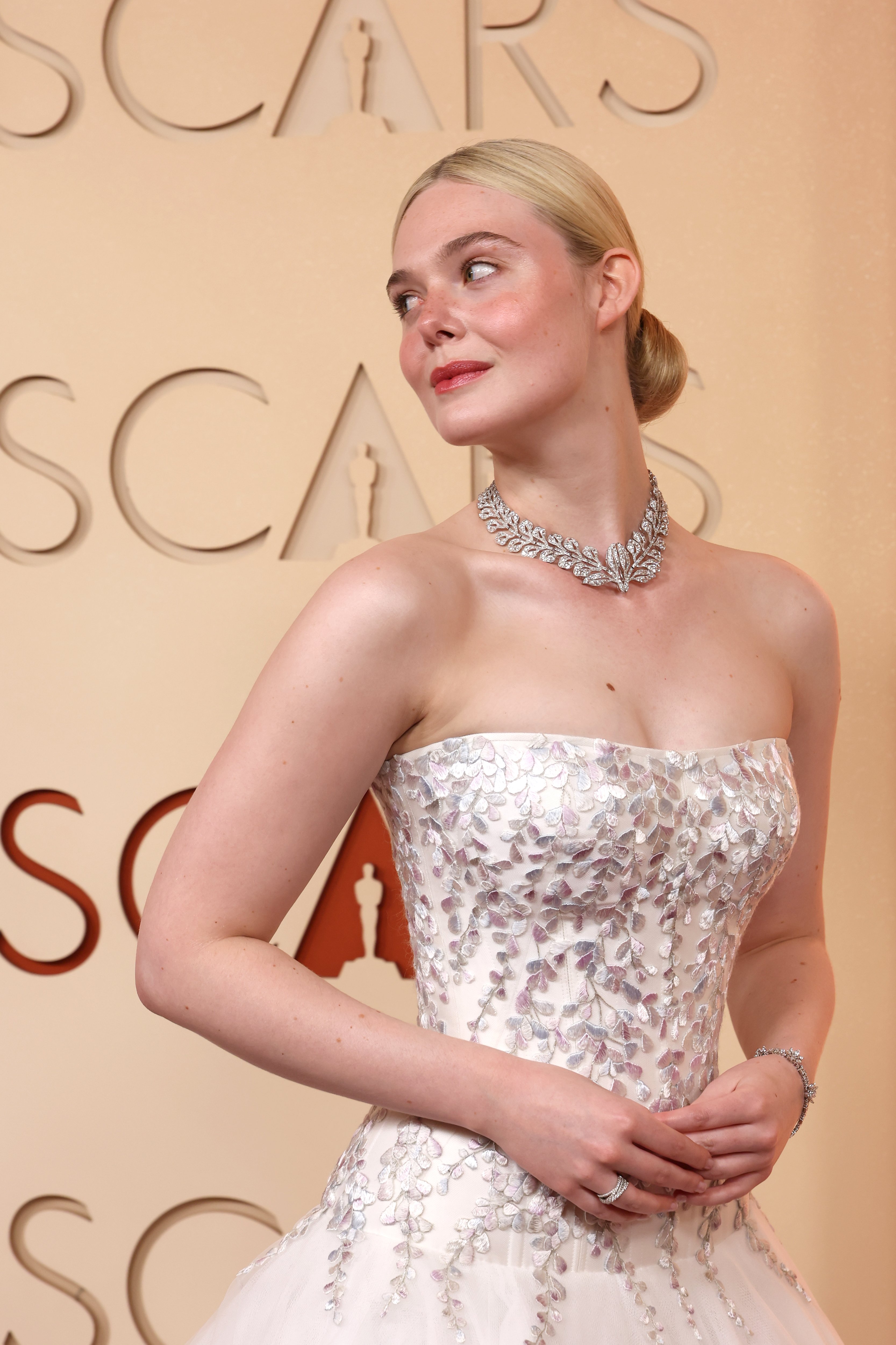 Hollywood, CA - March 15, 2026: Elle Fanning arrives on the red carpet at the 98th Annual Academy Awards held by the Academy of Motion Picture Arts and Sciences at the Dolby Theatre in Hollywood, CA, Sunday, March 15, 2026. (Christina House / Los Angeles Times via Getty Images)