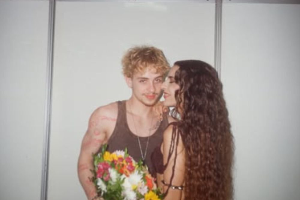 Juliano Floss e Marina Sena