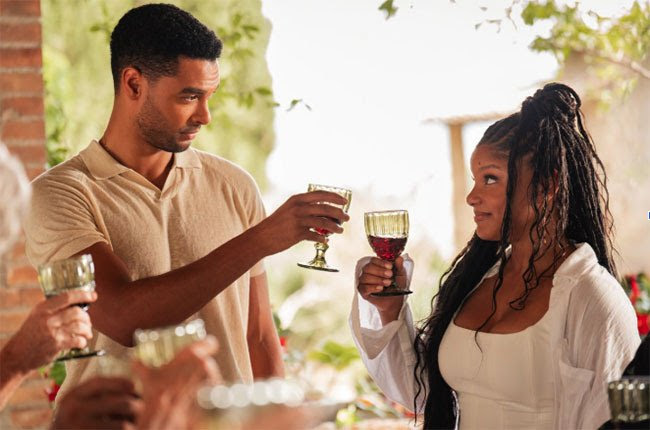 Halle Bailey e Regé-Jean Page em ”Eu & Você na Toscana’