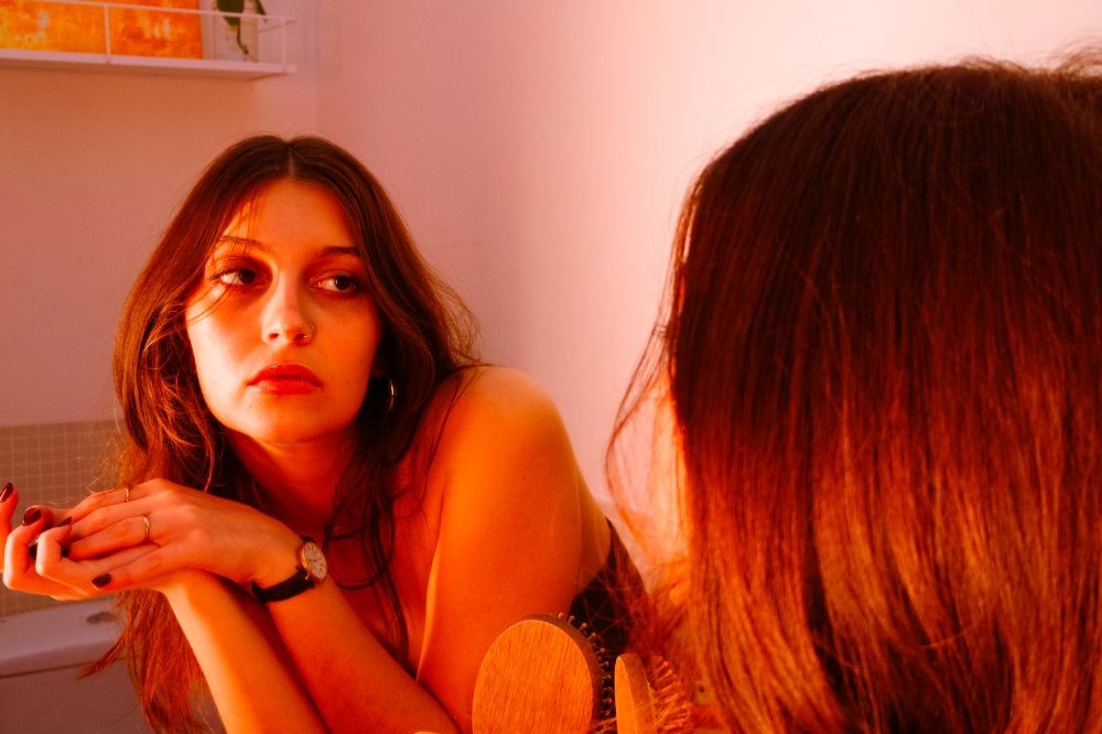 Luiza Aires em ‘Perfume Caro’