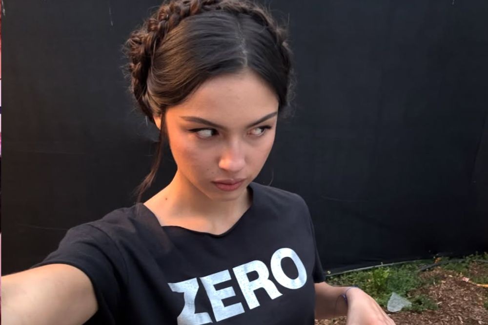 Olivia Rodrigo coroa de trança